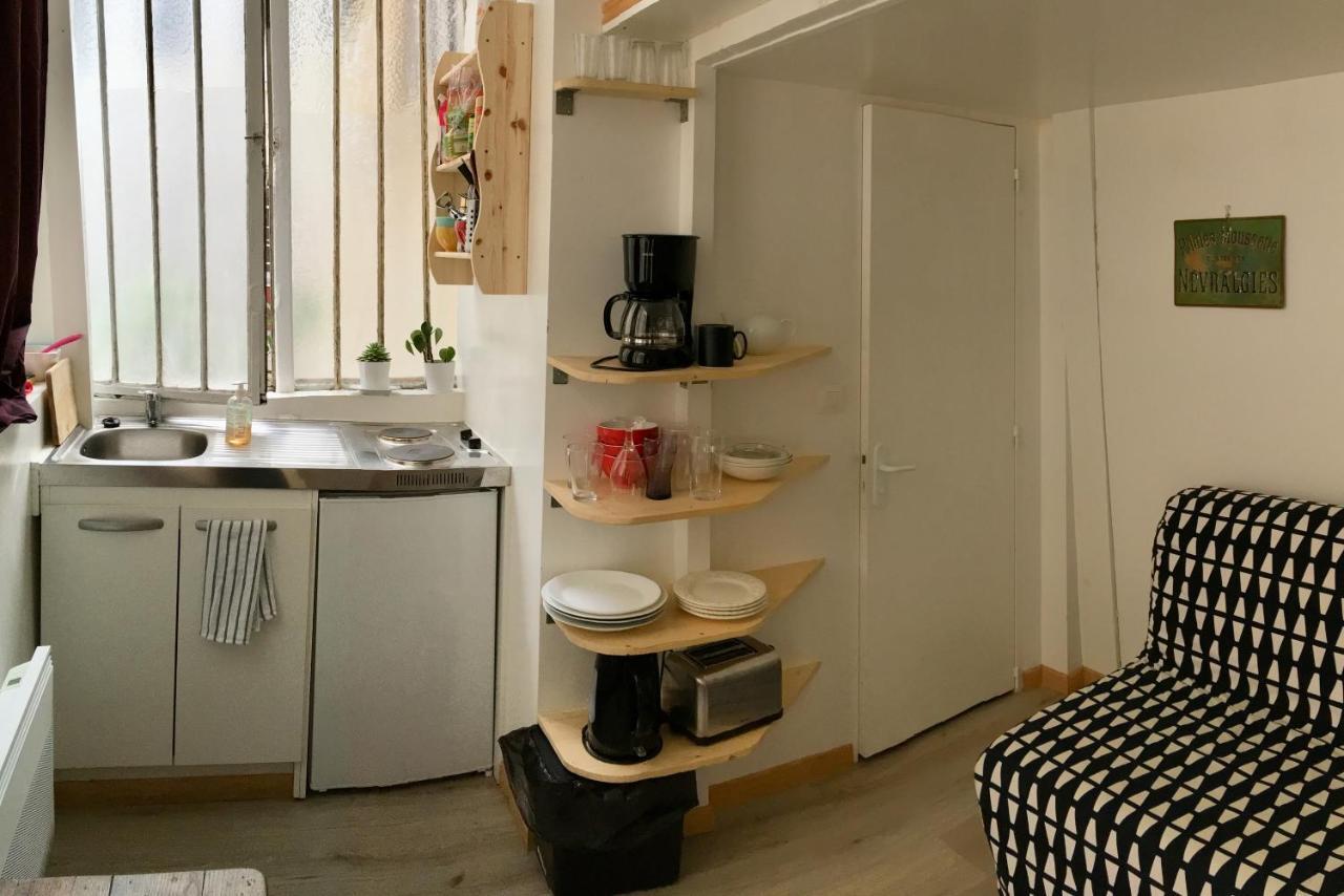 Maisonnette Studio Sur Cour Париж Экстерьер фото